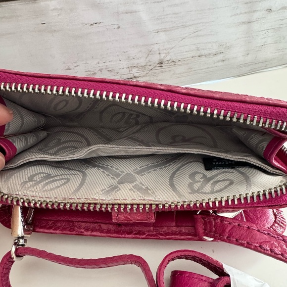 Vintage Brighton Crossbody Wallet - Picture 4 of 5